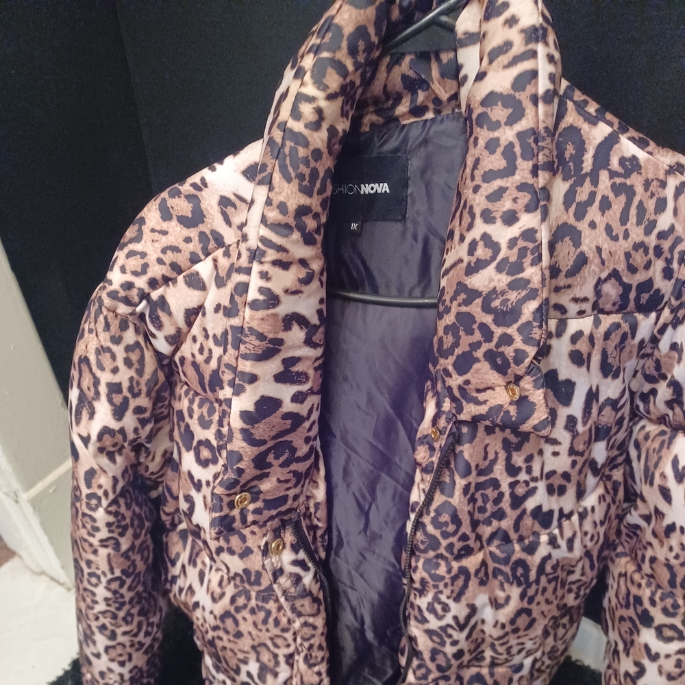 Puffer jacket - Picture 3 of 3